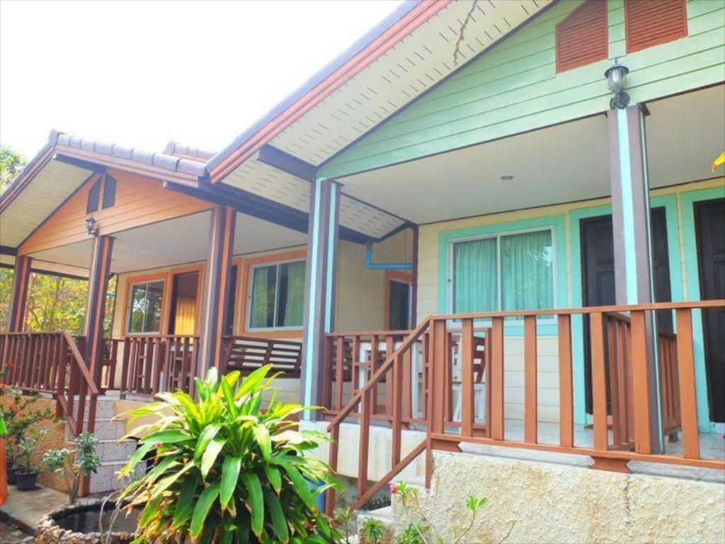 Kanchanaporn Resort Koh Larn Exteriör bild