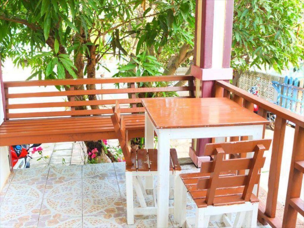 Kanchanaporn Resort Koh Larn Exteriör bild