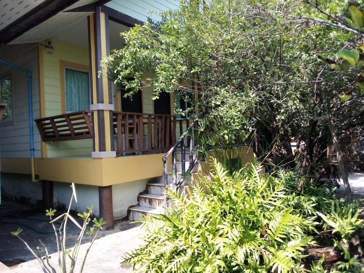 Kanchanaporn Resort Koh Larn Exteriör bild