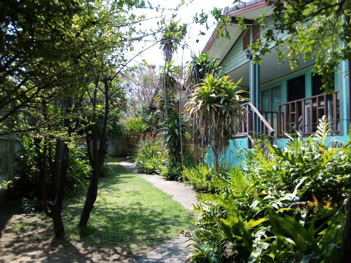 Kanchanaporn Resort Koh Larn Exteriör bild