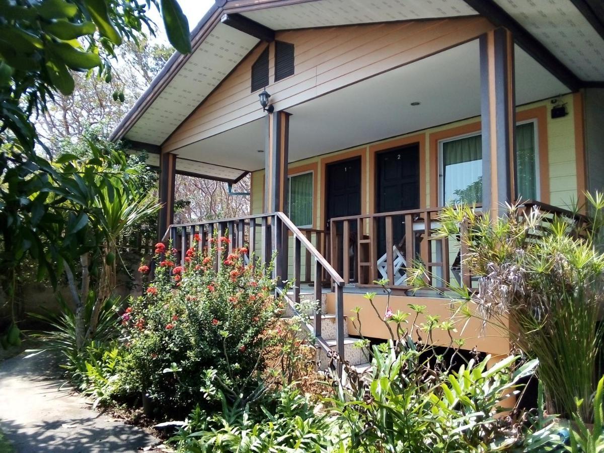 Kanchanaporn Resort Koh Larn Exteriör bild