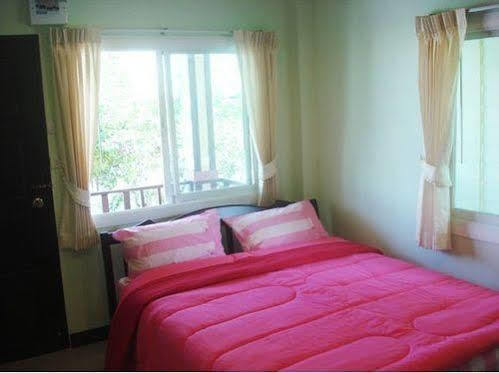 Kanchanaporn Resort Koh Larn Exteriör bild