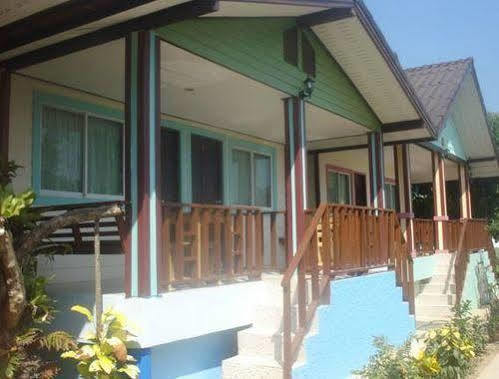 Kanchanaporn Resort Koh Larn Exteriör bild